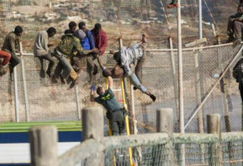 77 personas siguen desaparecidas después de la masacre en Melilla