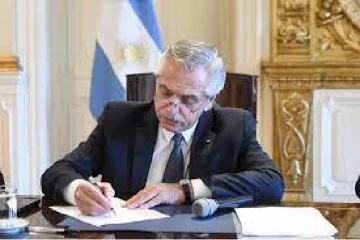 "Argentina" El Presidente entrego a Diputados el pedido de juicio.
