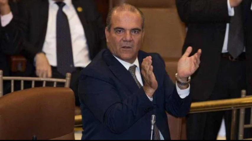 Senador colombiano aplaude logros del presidente Nayib Bukele
