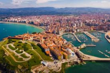 Múltiples detenciones en Gijón por agresiones