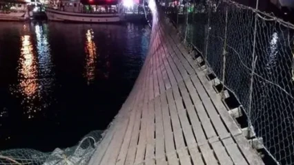 [VIDEO] Momento exacto en que un puente colapsa en Brasil