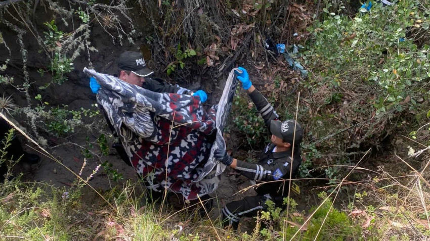 Cuerpo de la victima a 3,5 kilómetros de la Escuela de Policía Nacional