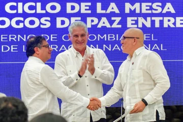 FARC y ELN en conversaciones de paz con Gobierno de Colombia
