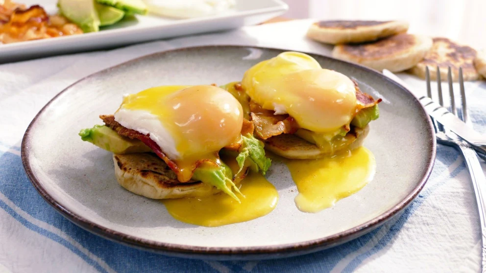 Deliciosos Huevos Benedict: Receta Clásica para un Desayuno Perfecto