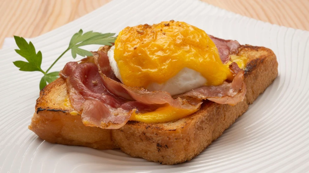 Deliciosos Huevos Benedict: Receta Clásica para un Desayuno Perfecto