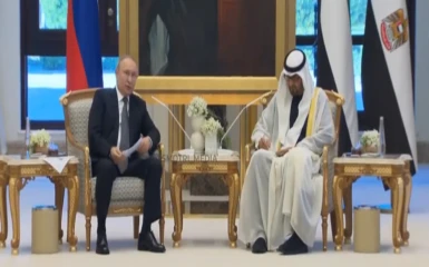 Increíble bienvenida de Emiratos Árabes Unidos a Vladímir Putin