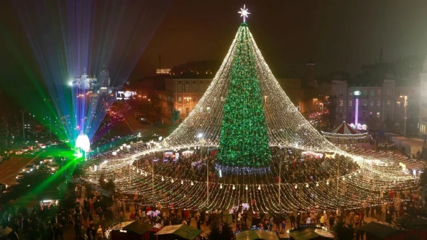 Cambio de Fecha de Navidad: Ucranianos Marcan Distancia de Tradiciones Rusas