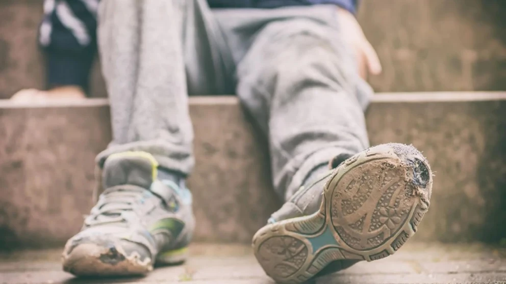Informe de UNICEF: España lidera la UE en pobreza infantil, preocupación por salud mental